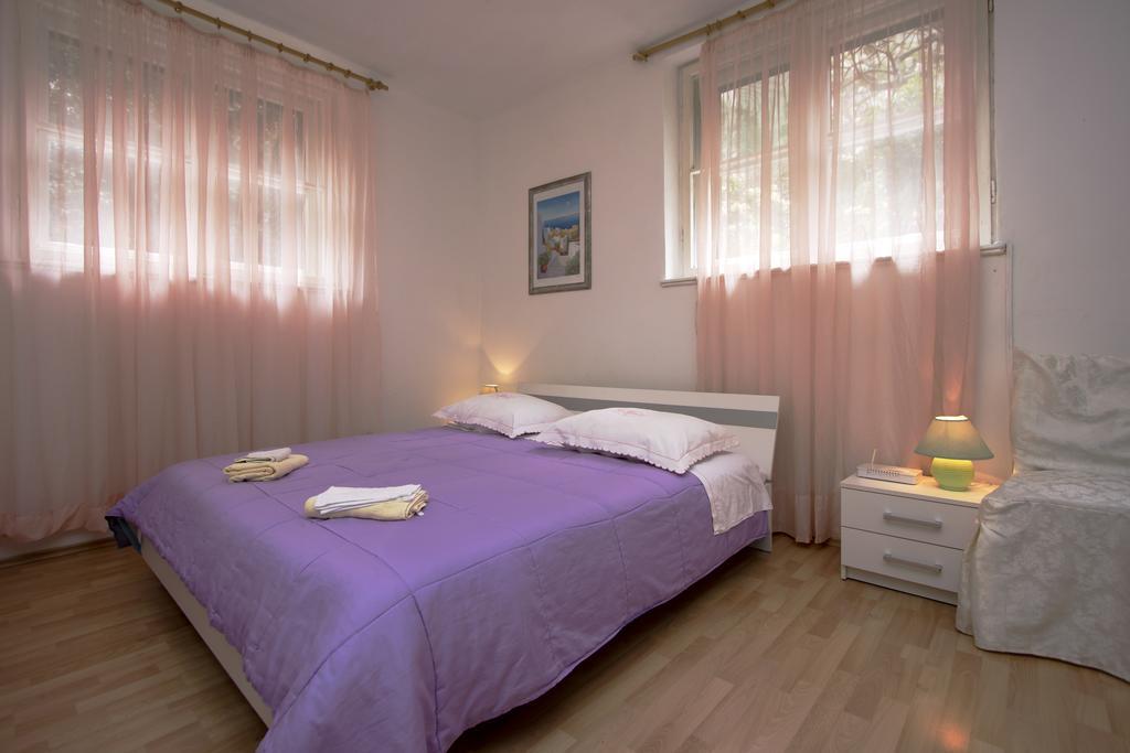 Guest House With Garden - Zuvan 斯普利特 外观 照片