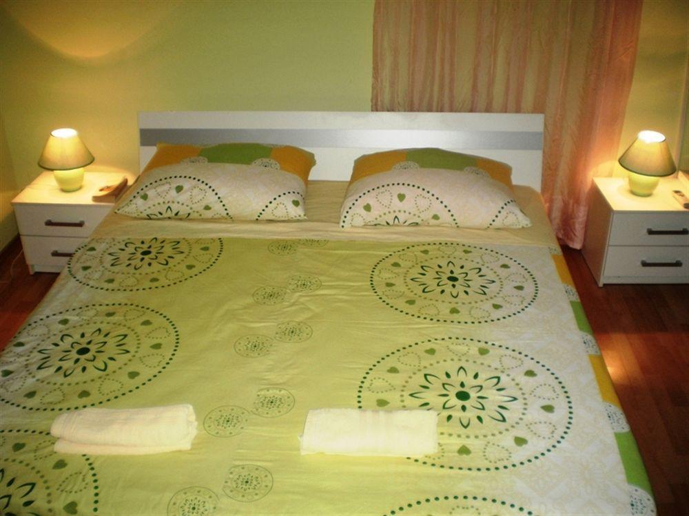 Guest House With Garden - Zuvan 斯普利特 外观 照片